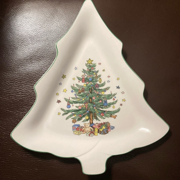 Nikko Happy Holidays Christmas Tree Shape Platter Candy Plate 11” - Picture 1 of 3